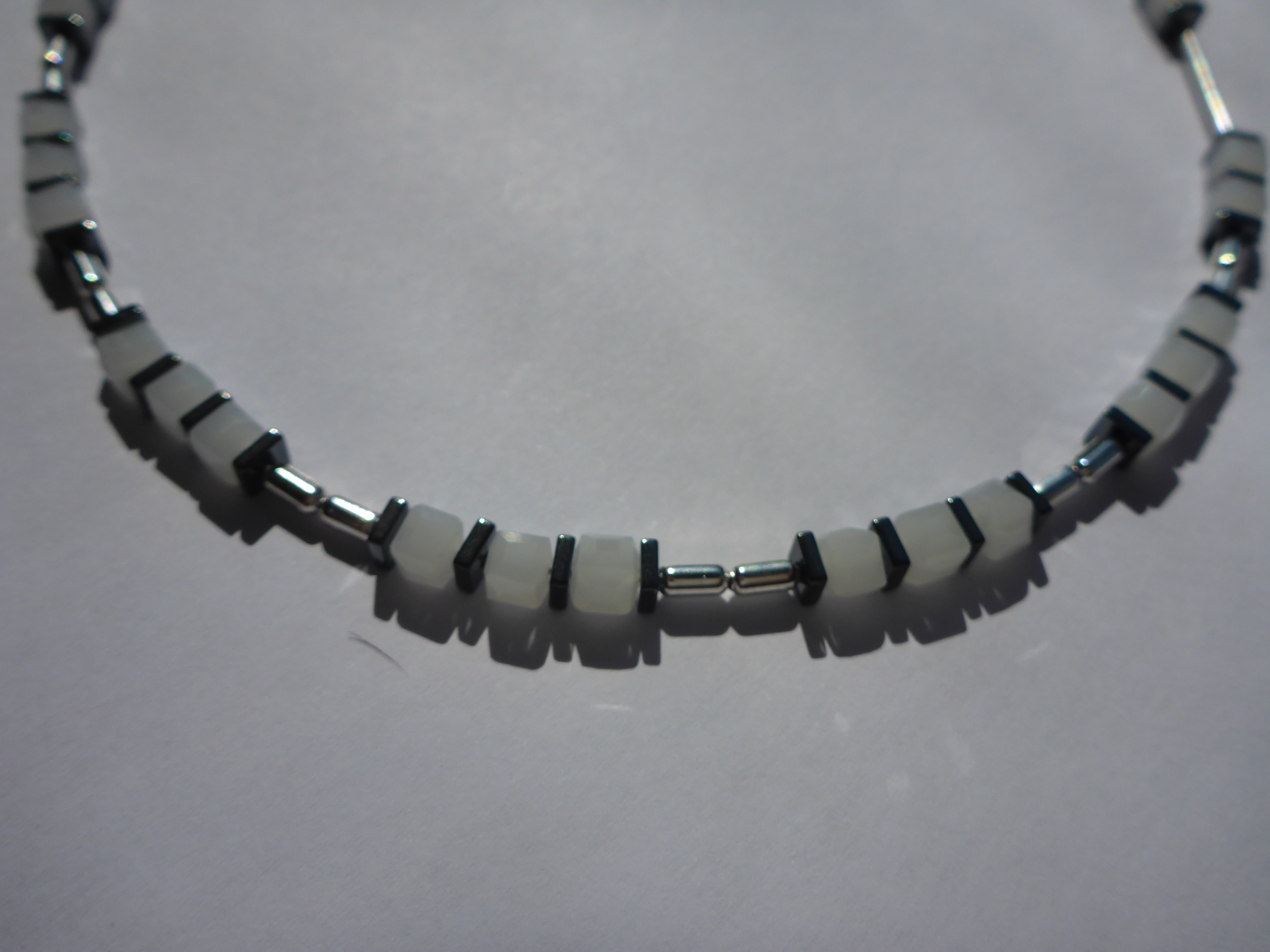 JULY_white – Bild 2